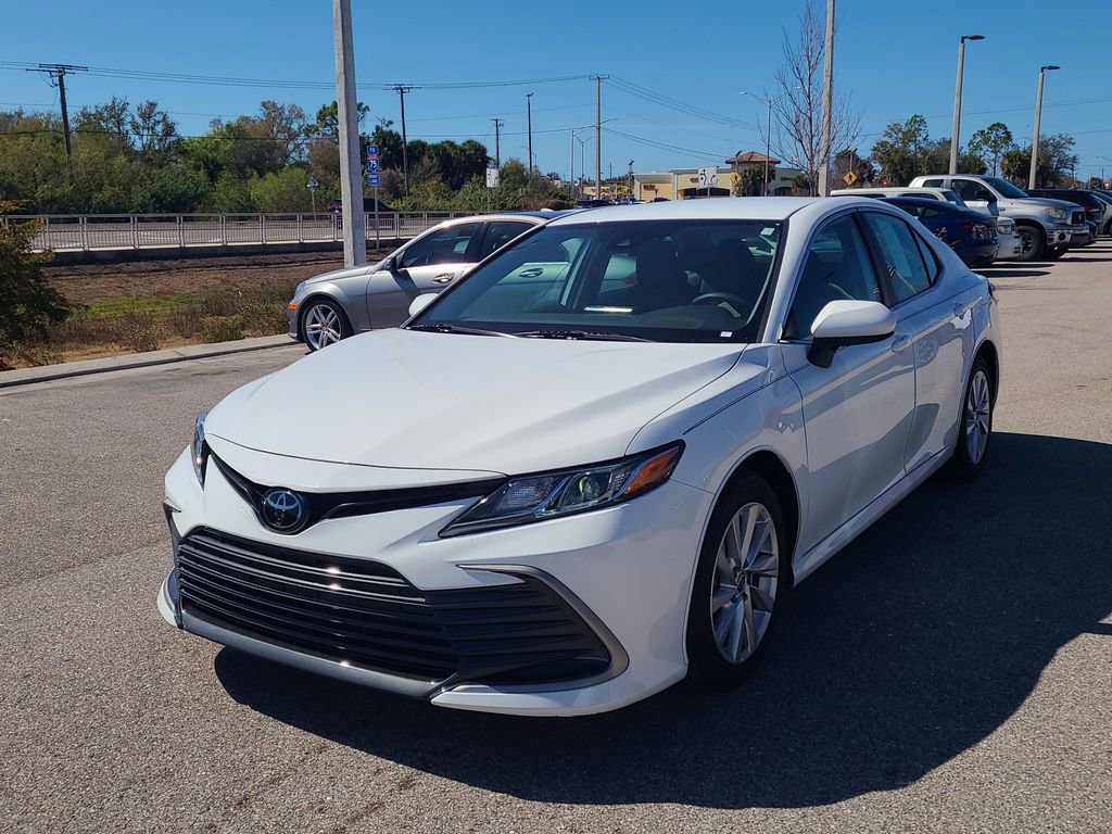 Used 2023 Toyota Camry LE image 11