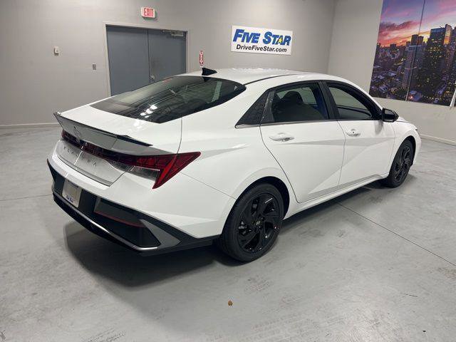 New 2026 Hyundai Elantra SEL Sport Premium FWD image 5