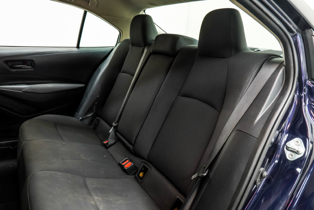 Used 2022 Toyota Corolla LE FWD image 17