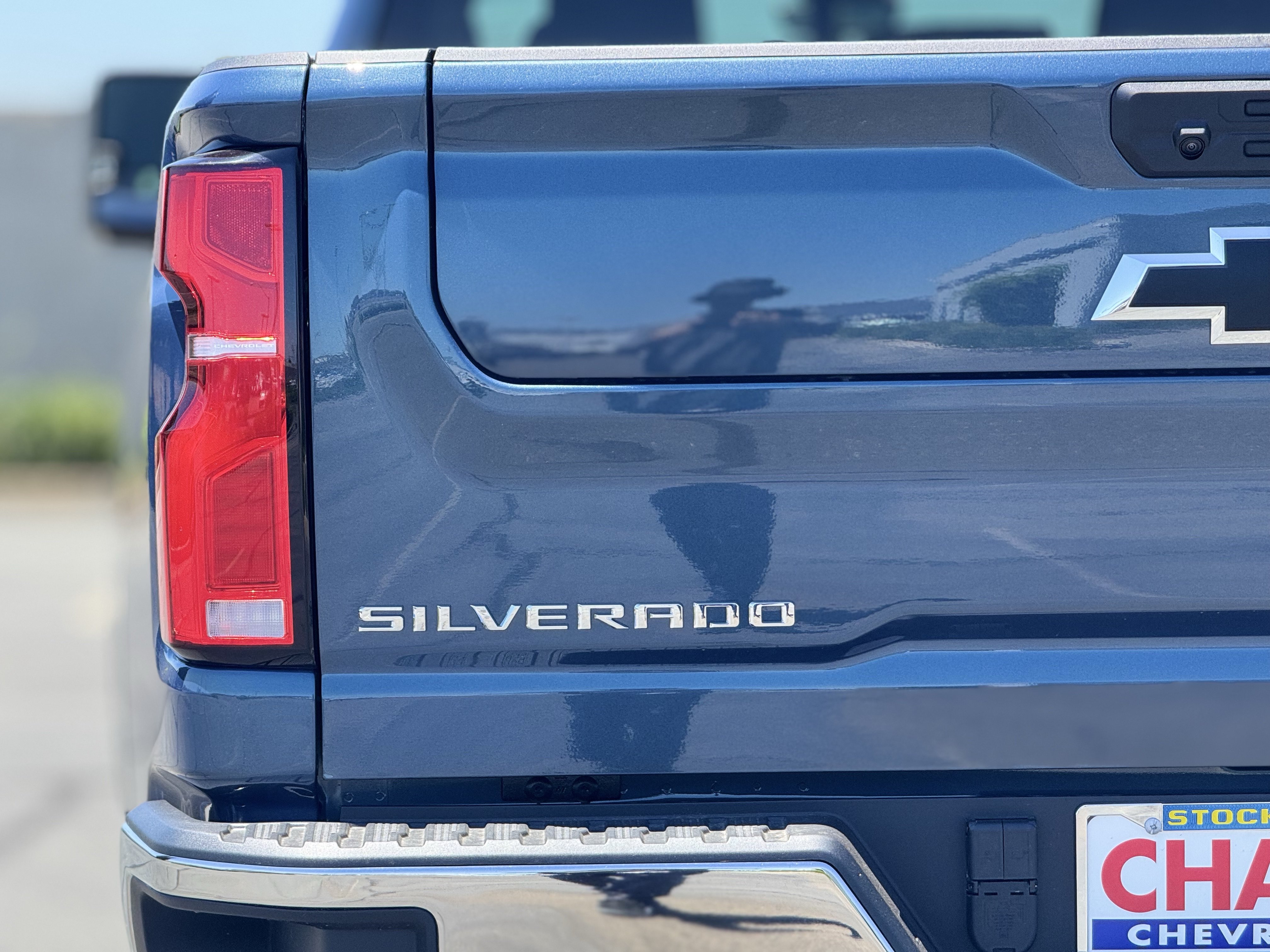 New 2026 Chevrolet Silverado 2500 LTZ w/ LTZ Plus Package AWD/4WD image 7