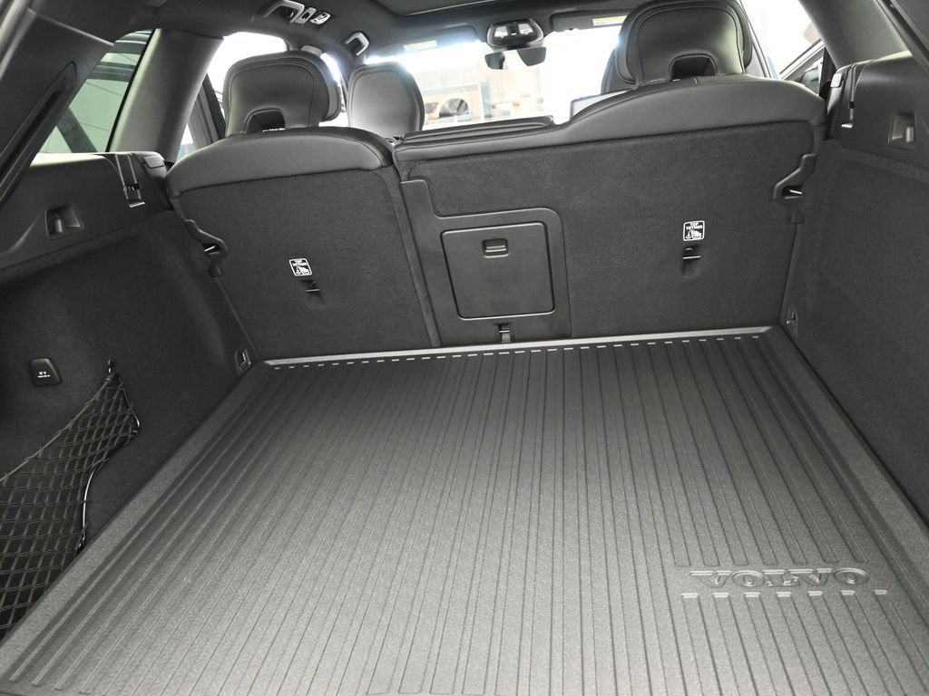 New 2026 Volvo XC60 B5 Ultra w/ Climate Package AWD/4WD image 15