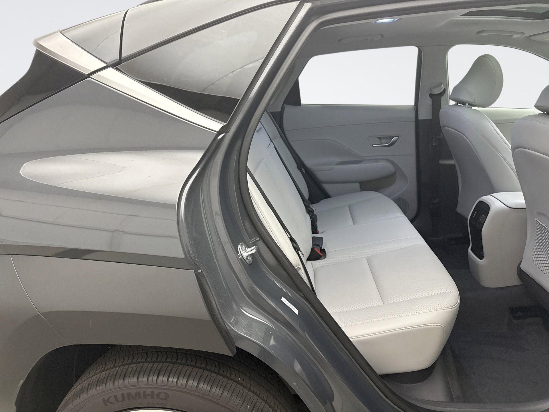 Used 2024 Hyundai Kona Limited AWD/4WD image 21