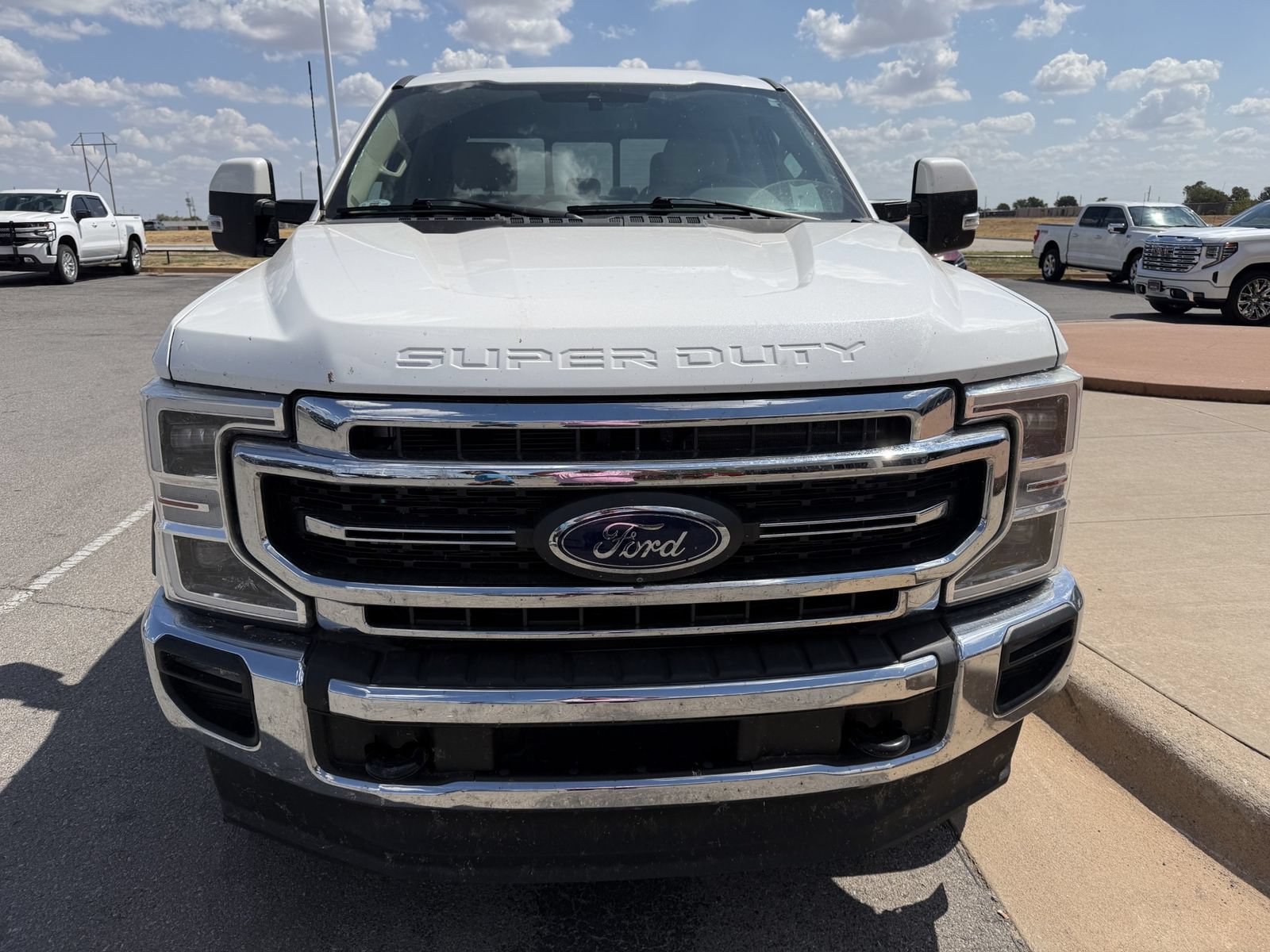 Used 2021 Ford F250 Lariat w/ Lariat Ultimate Package AWD/4WD image 3