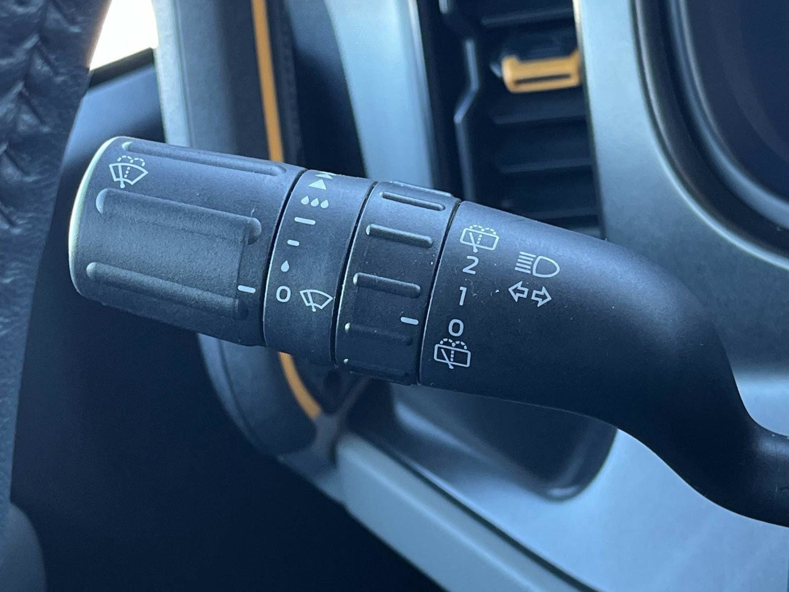 Used 2021 Ford Bronco Badlands image 35