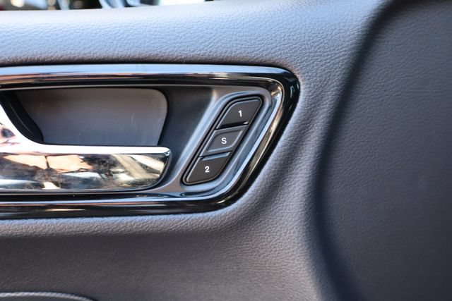 Used 2024 Dodge Durango R/T w/ Tow 'N Go Package AWD/4WD image 13