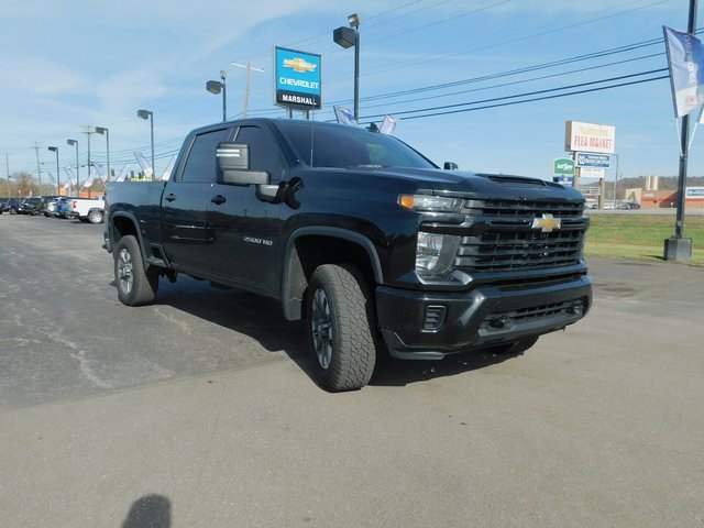 Used 2024 Chevrolet Silverado 2500 Custom image 4