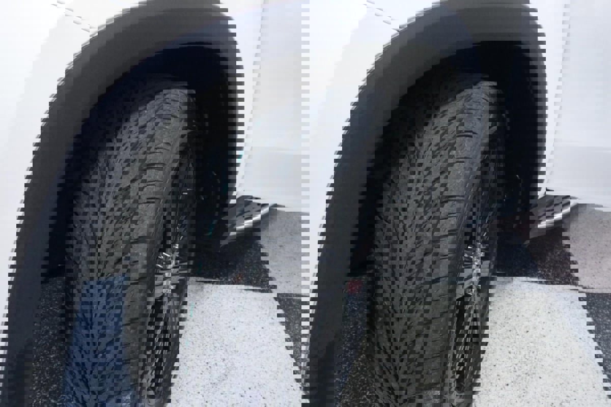 Used 2023 Mercedes-Benz GLS 450 4MATIC image 11