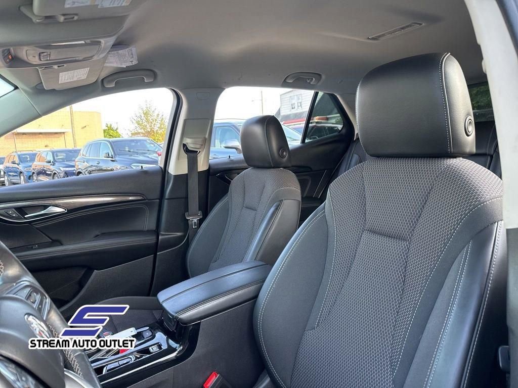 Used 2022 Buick Envision Preferred image 18