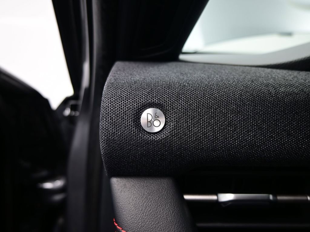 Used 2025 Ford Explorer ST-Line w/ Premium Package image 19