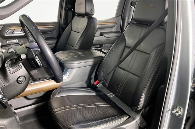 Used 2024 Chevrolet Silverado 1500 High Country w/ Technology Package image 21