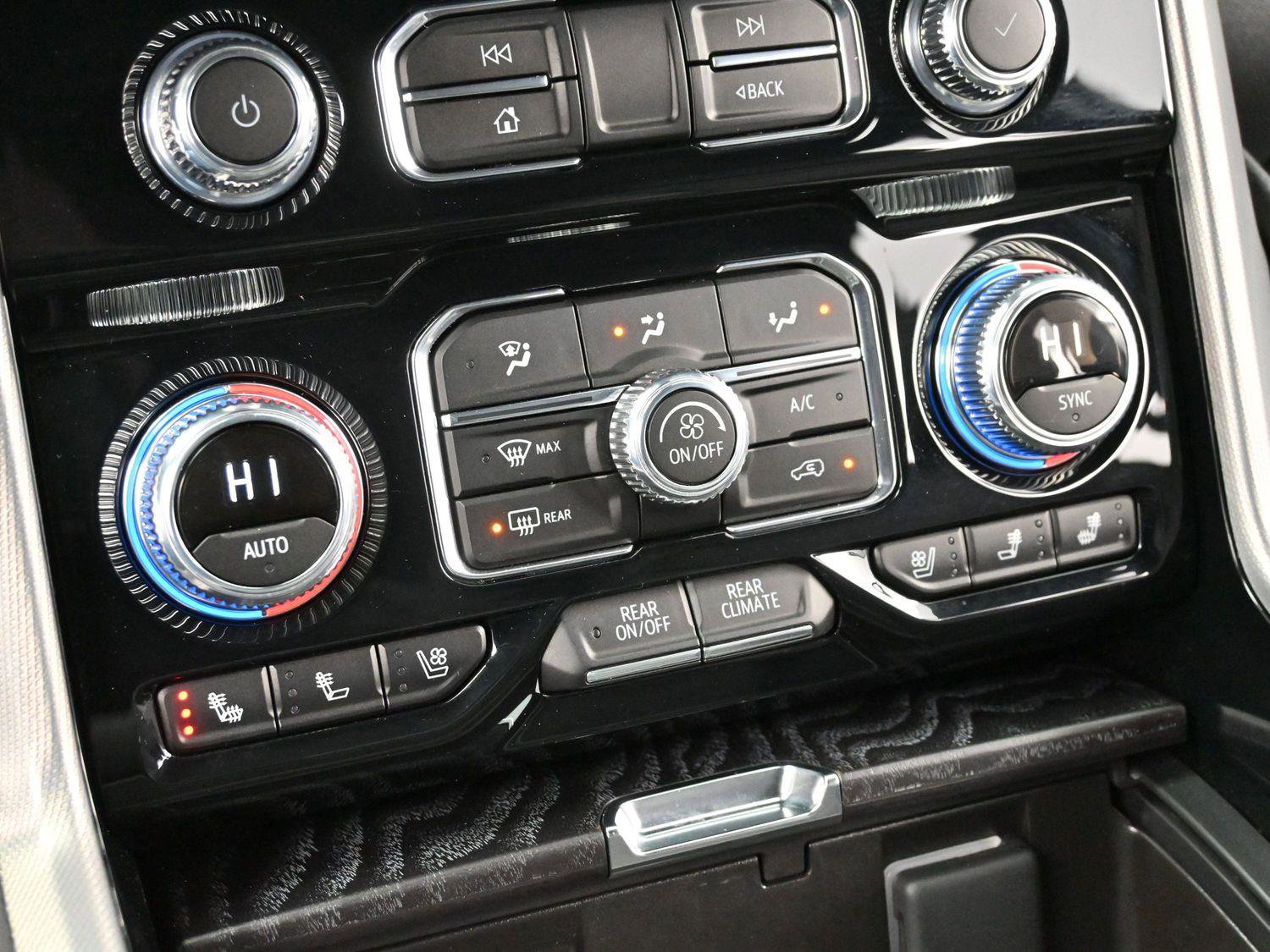 Used 2024 GMC Yukon XL Denali w/ Max Trailering Package image 24