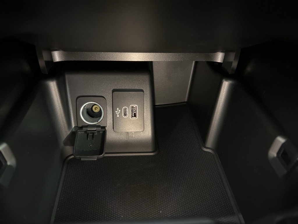 New 2025 Ford Explorer Active w/ Active Comfort Package image 15