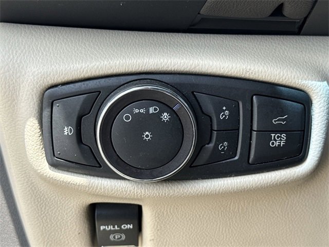 Used 2019 Lincoln Nautilus Select w/ Class II Trailer Tow Package image 35