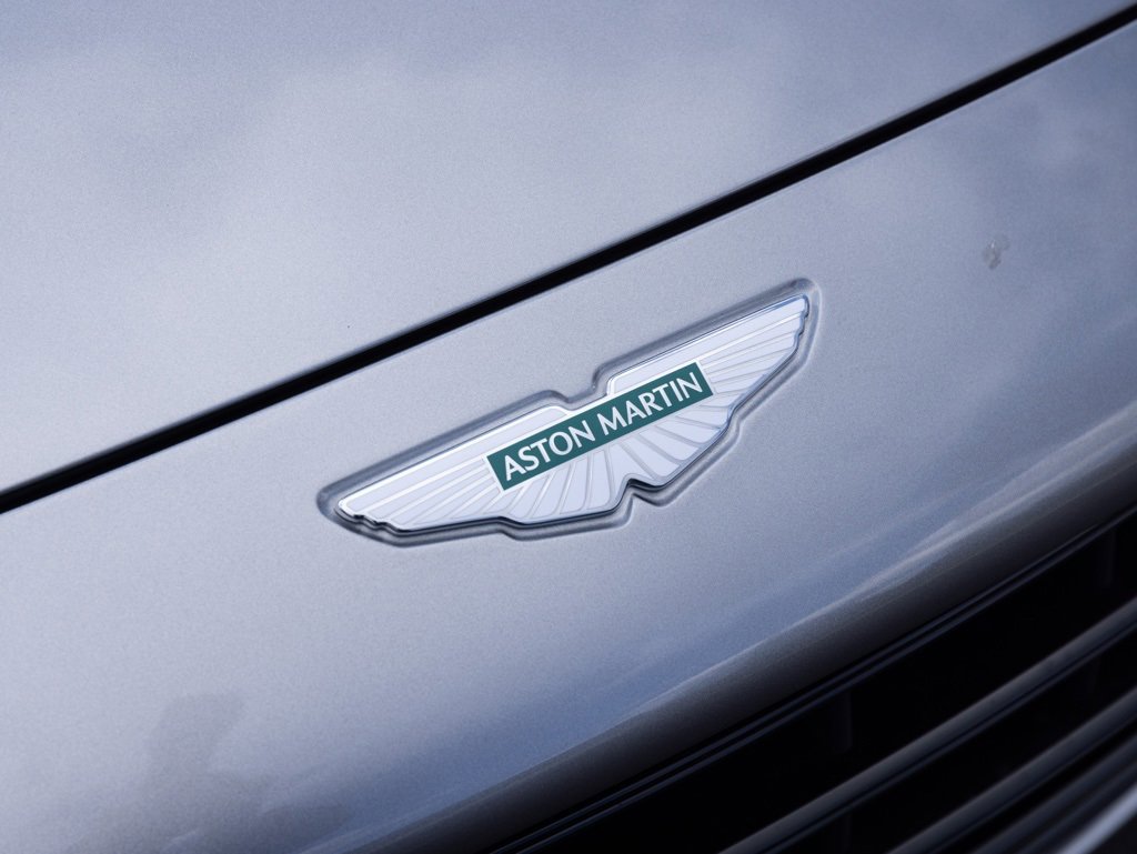 New 2025 Aston Martin DBX 707 image 16