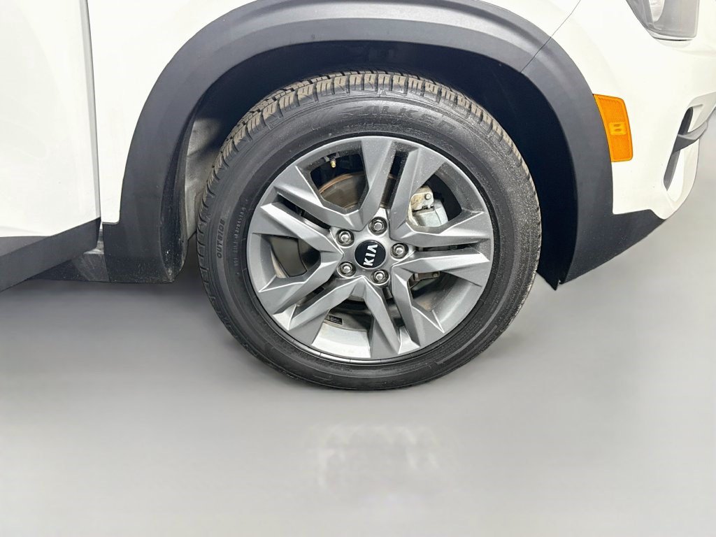 Used 2021 Kia Seltos S FWD image 30