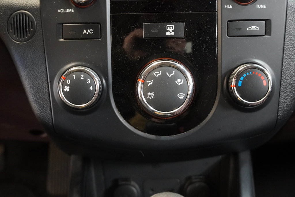 Used 2010 Kia Forte EX FWD image 14