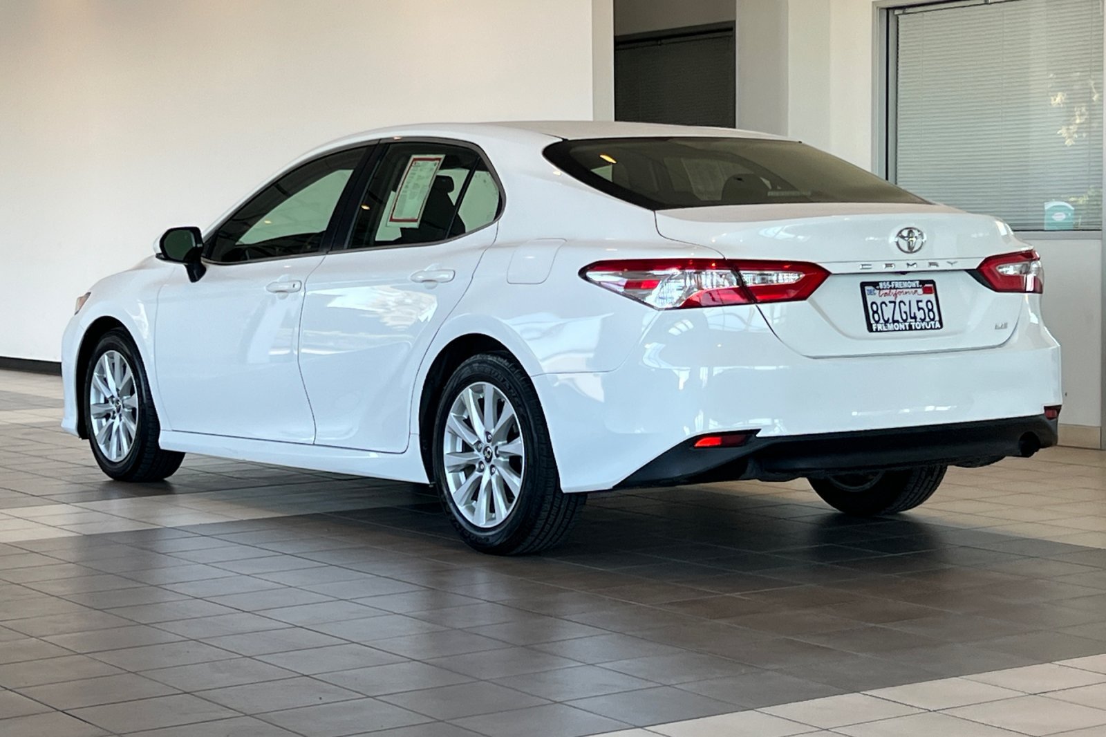 Certified 2018 Toyota Camry LE w/ Convenience Package FWD image 6