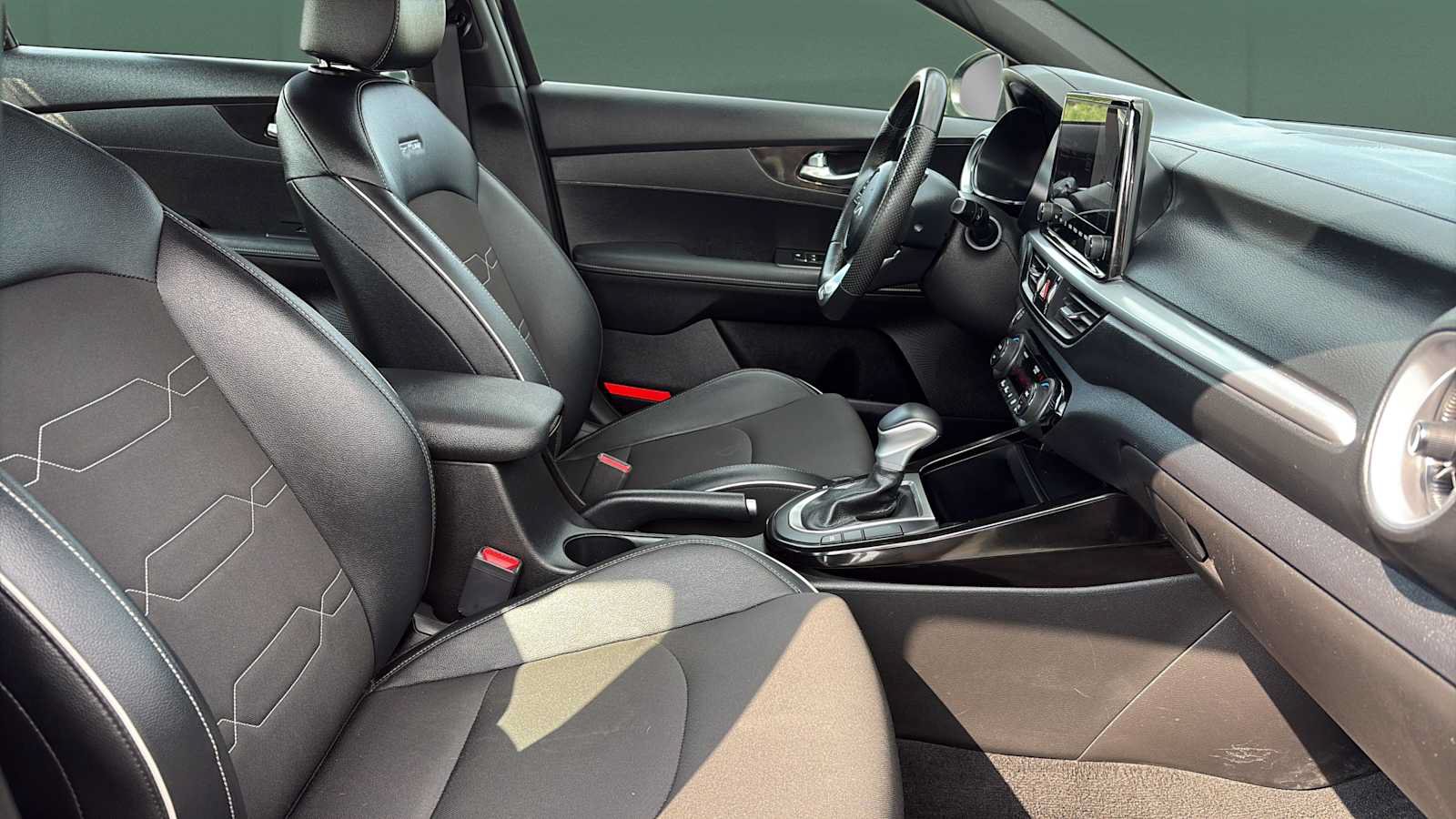 Used 2023 Kia Forte GT-Line FWD image 24