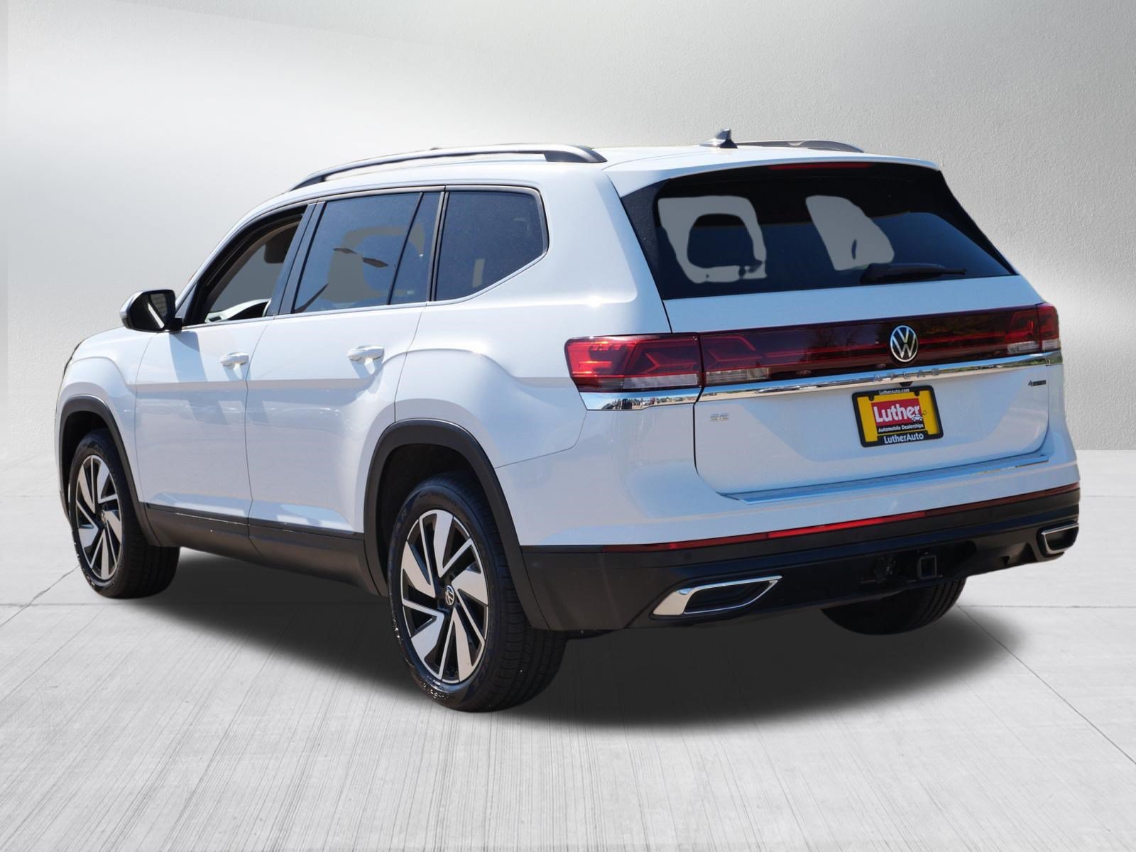 Certified 2024 Volkswagen Atlas SE AWD/4WD image 5