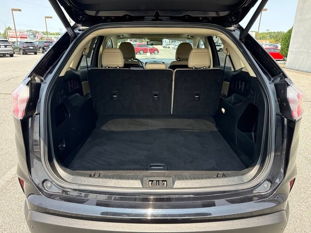Used 2019 Ford Edge SEL w/ Equipment Group 201A AWD/4WD image 11