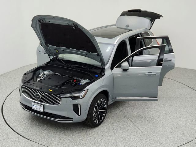 New 2026 Volvo XC90 B6 Plus w/ Protection Package Premier image 38