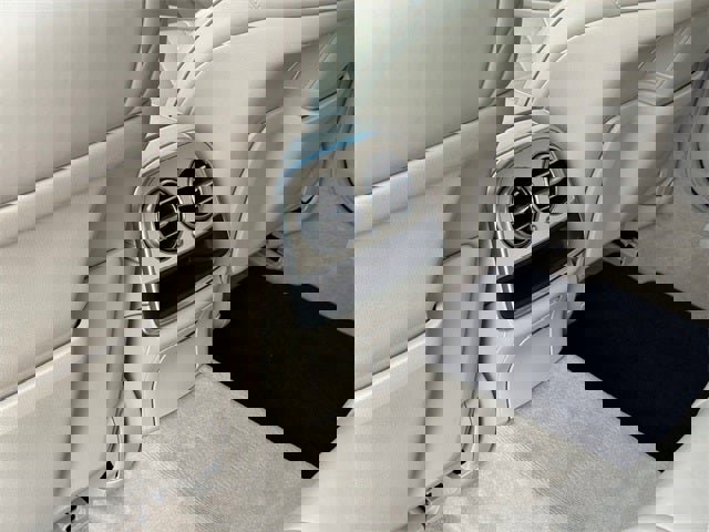 Used 2018 Mercedes-Benz S 560 Sedan image 15