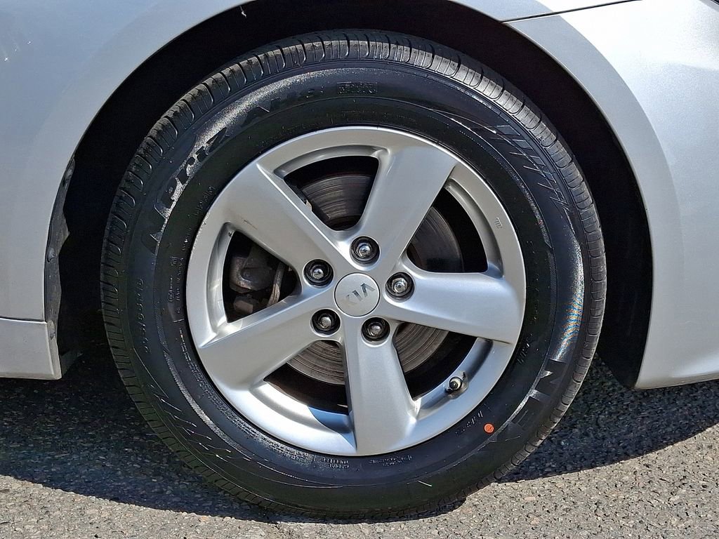 Used 2015 Kia Optima LX image 9