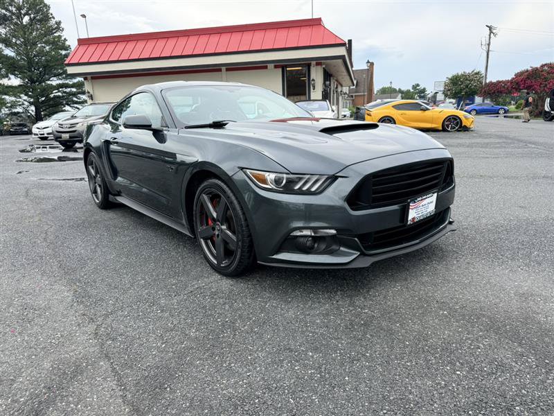 Used 2015 Ford Mustang GT Premium w/ Equipment Group 401A RWD image 3