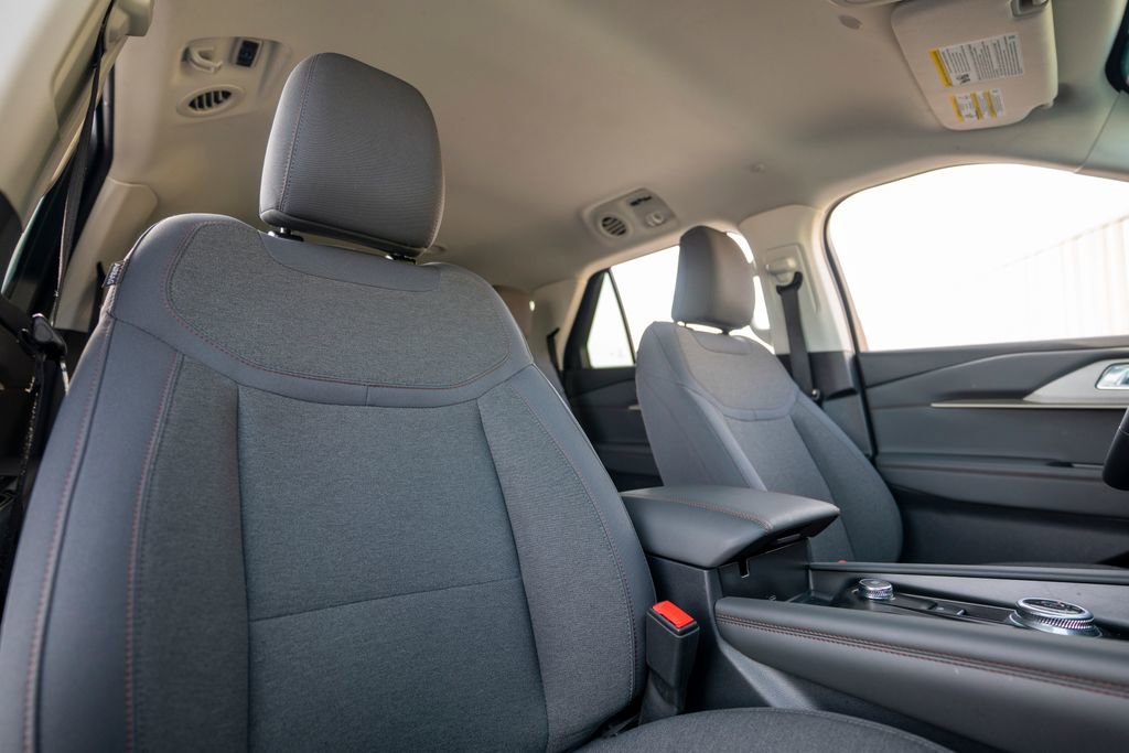 Used 2025 Ford Explorer Active image 16