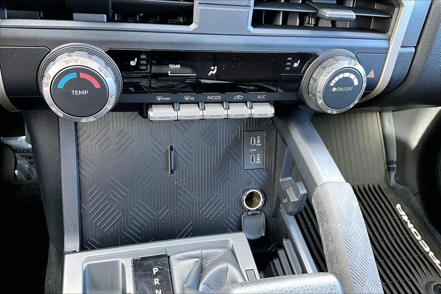 Used 2024 Toyota Tacoma SR5 AWD/4WD image 35
