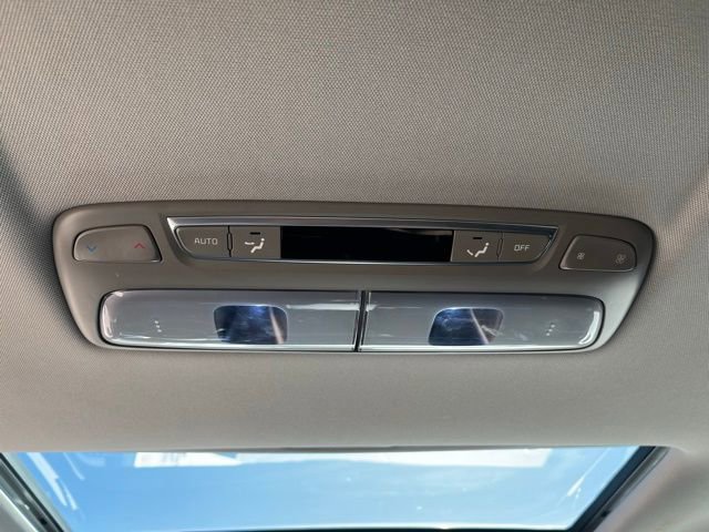 Used 2023 Kia Telluride EX w/ EX Captain's Chair Package image 27