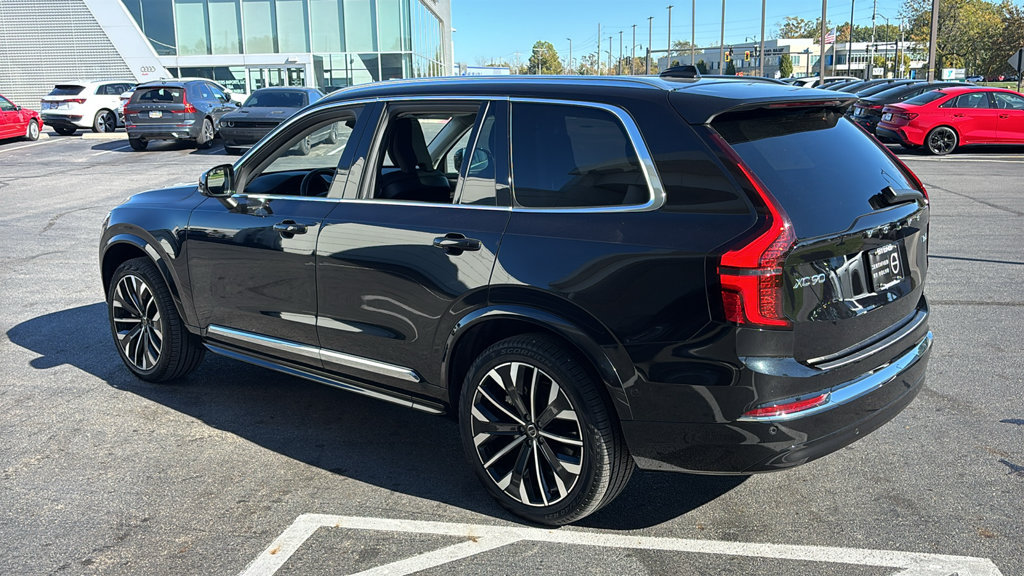 Certified 2026 Volvo XC90 B6 Plus AWD/4WD image 5