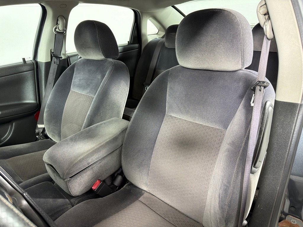 Used 2010 Chevrolet Impala LS image 11