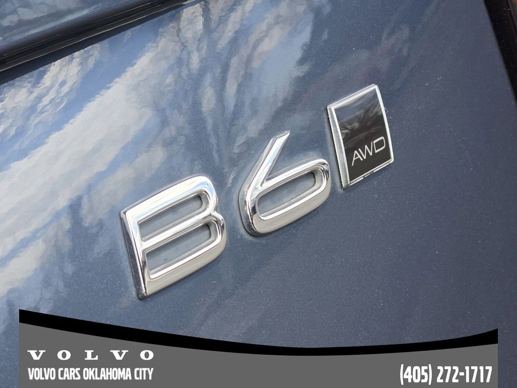 Certified 2025 Volvo XC90 B6 Plus image 9