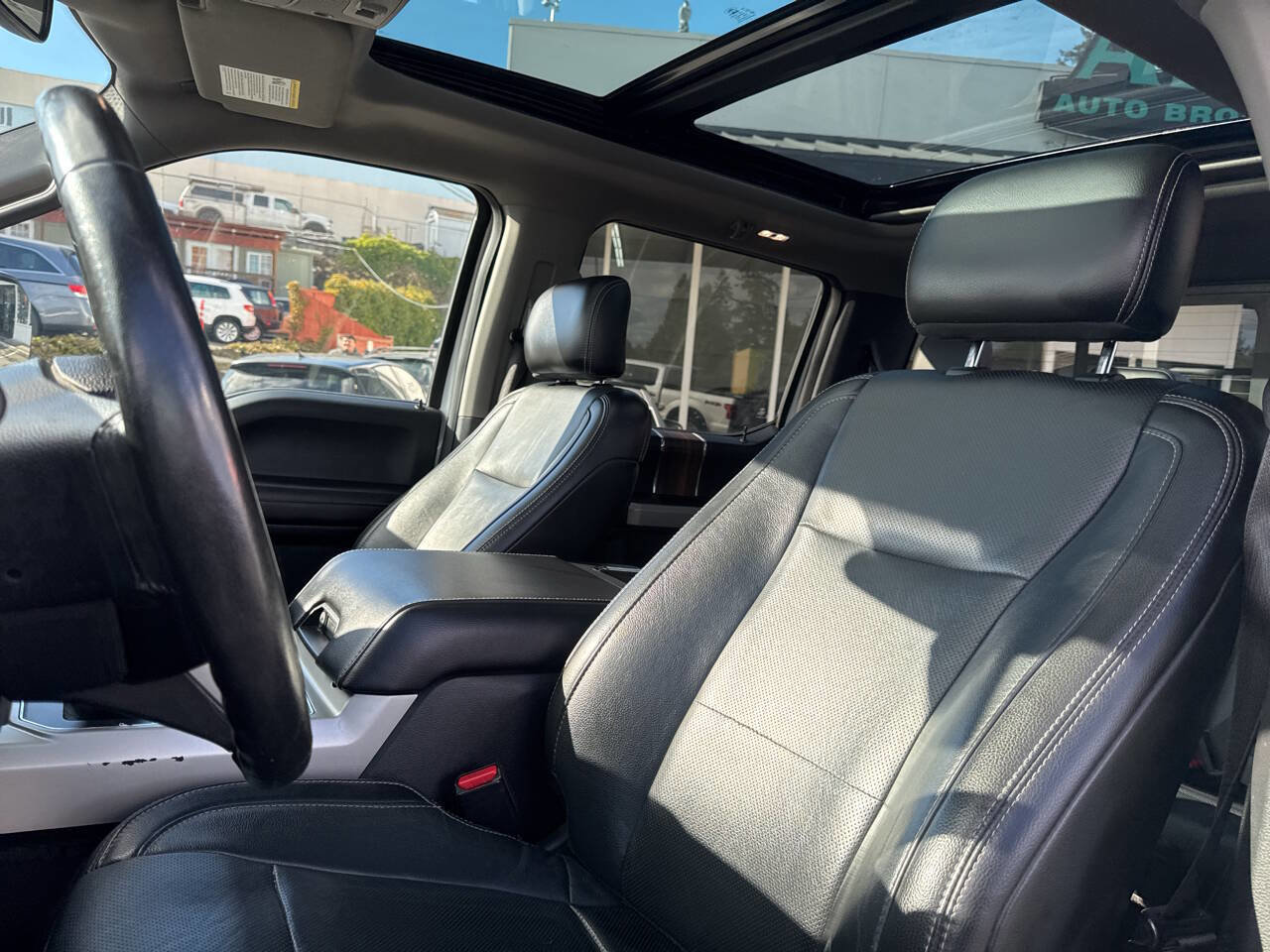 Used 2017 Ford F150 Lariat w/ Equipment Group 502A Luxury image 25