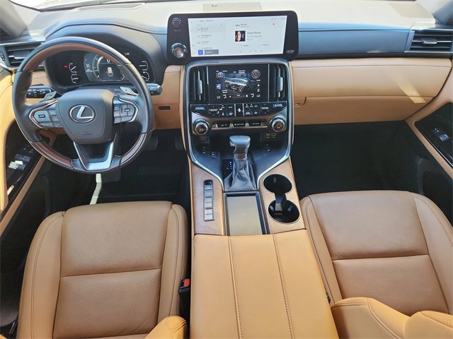 Used 2023 Lexus LX 600 4WD w/ Luxury Package image 21