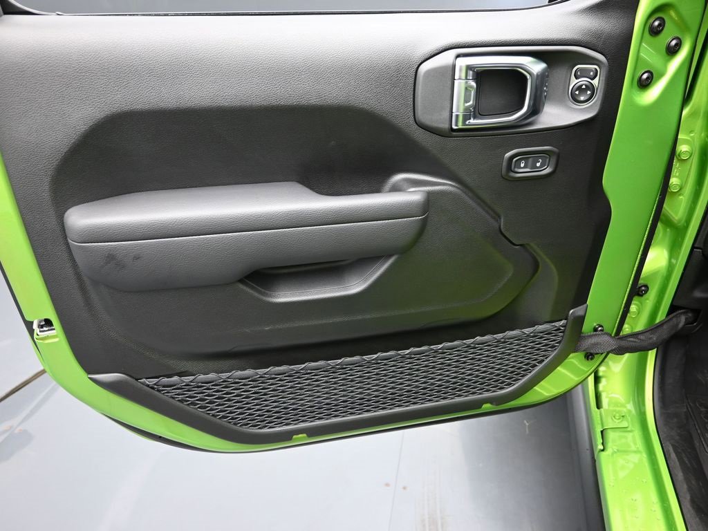 New 2025 Jeep Gladiator Willys image 9