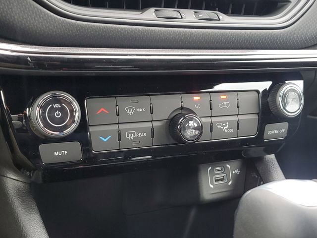 New 2026 Jeep Compass Latitude image 22