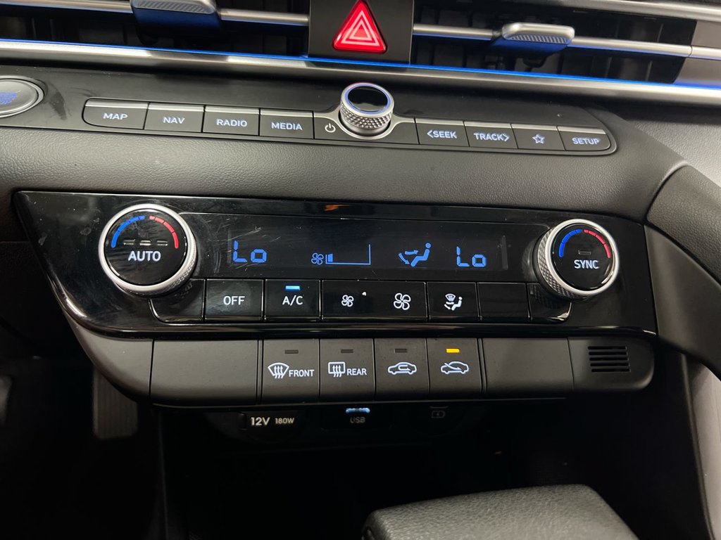 Used 2024 Hyundai Elantra SEL FWD image 17
