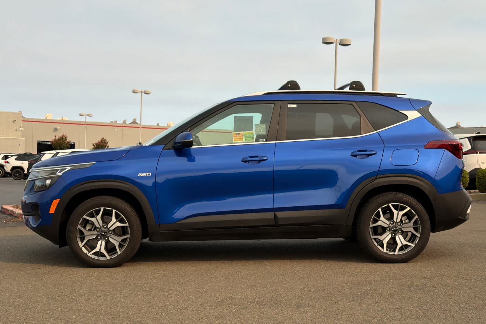Used 2023 Kia Seltos EX AWD/4WD image 9