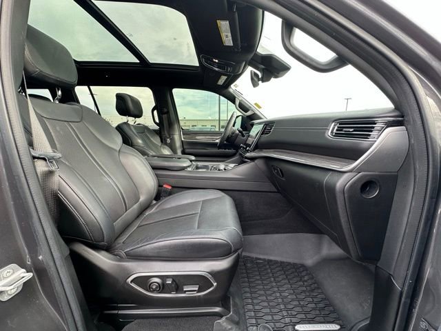 Used 2022 Jeep Wagoneer Series II w/ Premium Group I image 32