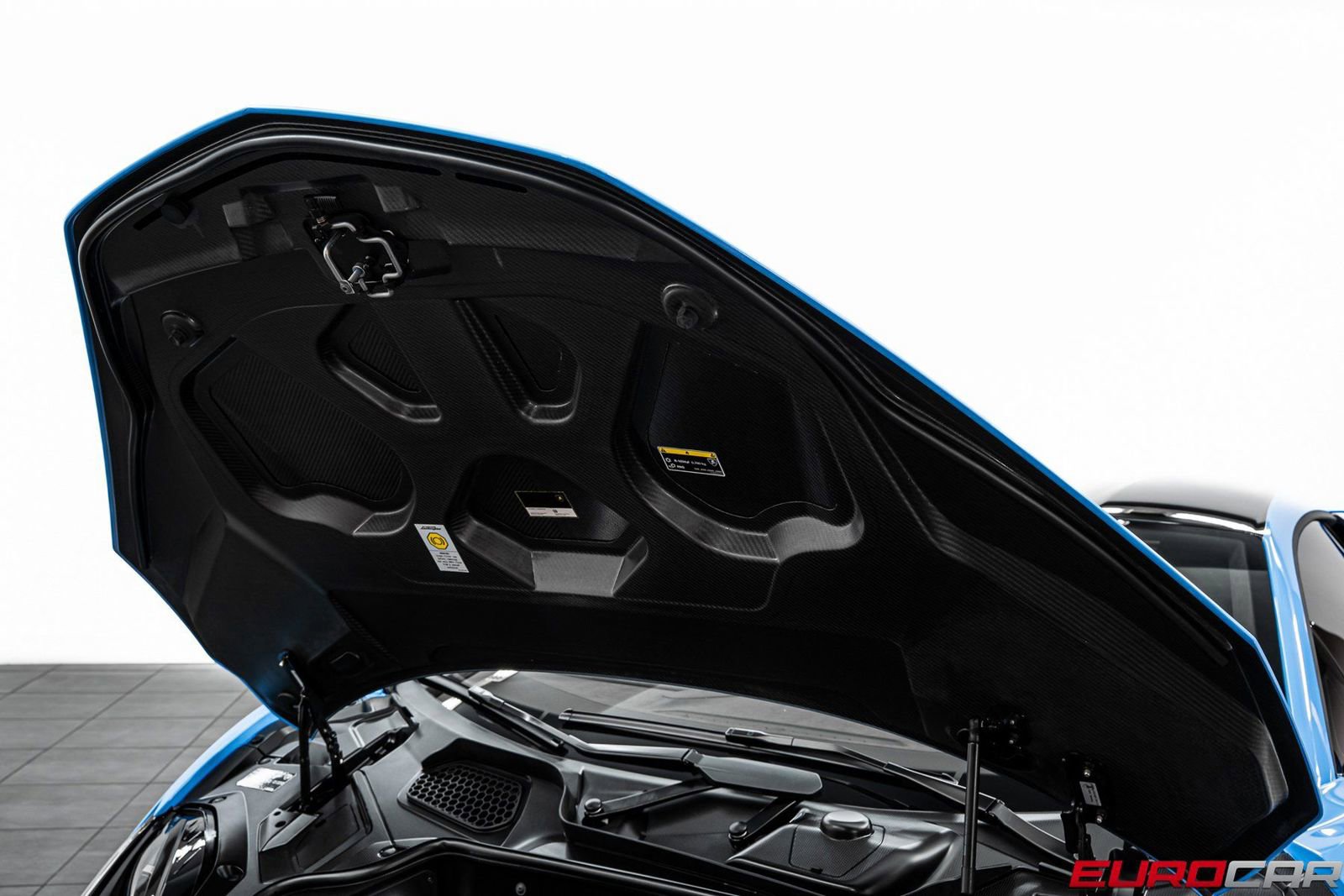 Used 2025 Lamborghini Revuelto AWD/4WD image 11