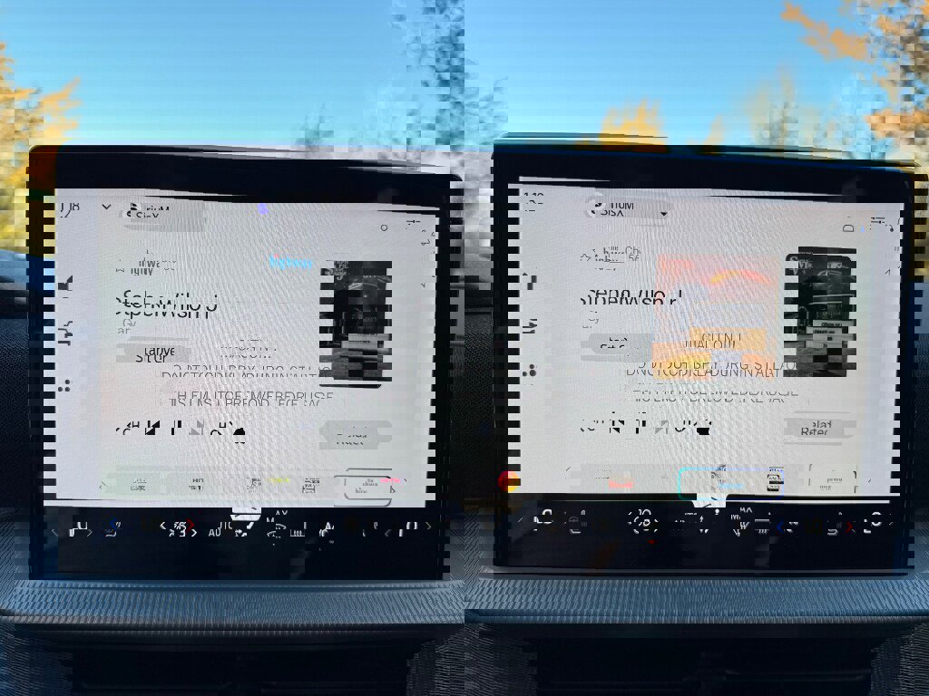 New 2026 Ford Explorer ST-Line w/ ST-Line Street Pack image 22