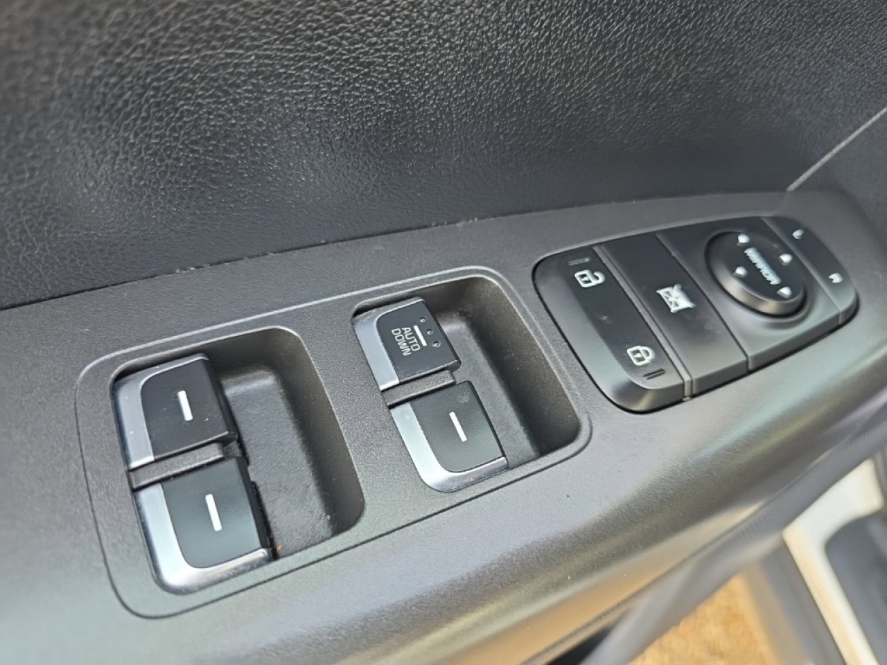 Used 2021 Kia Sportage LX image 21