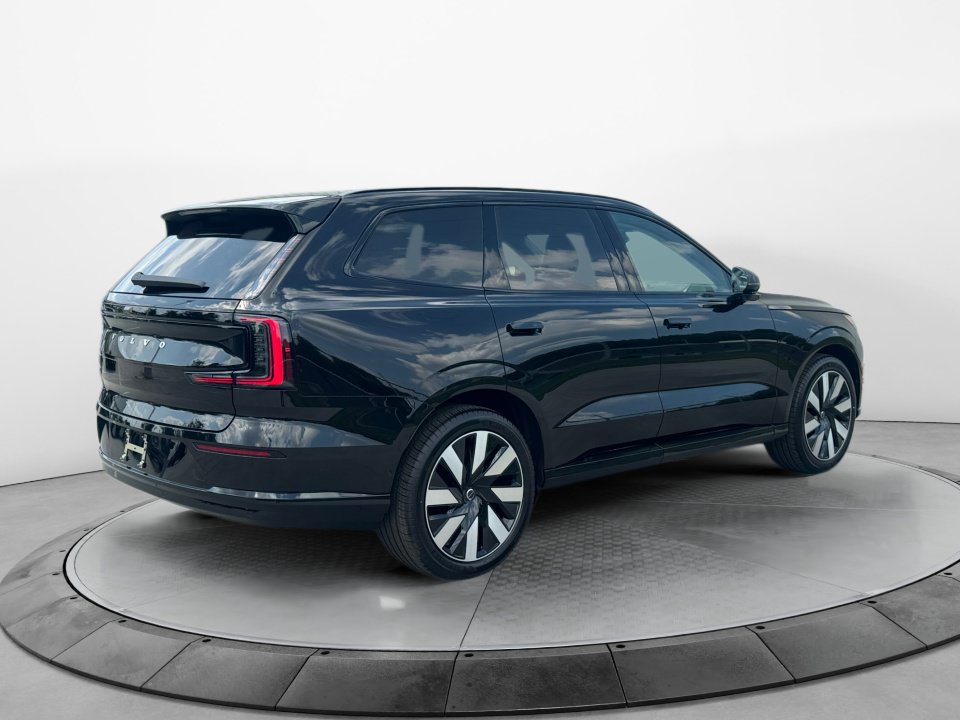 New 2026 Volvo EX90 Ultra AWD/4WD image 7