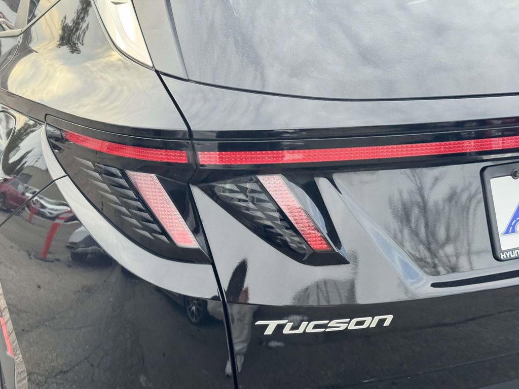 Certified 2025 Hyundai Tucson SEL AWD/4WD image 10