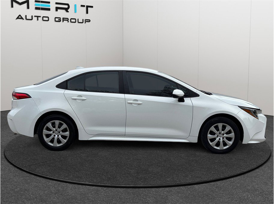 Used 2022 Toyota Corolla LE image 10