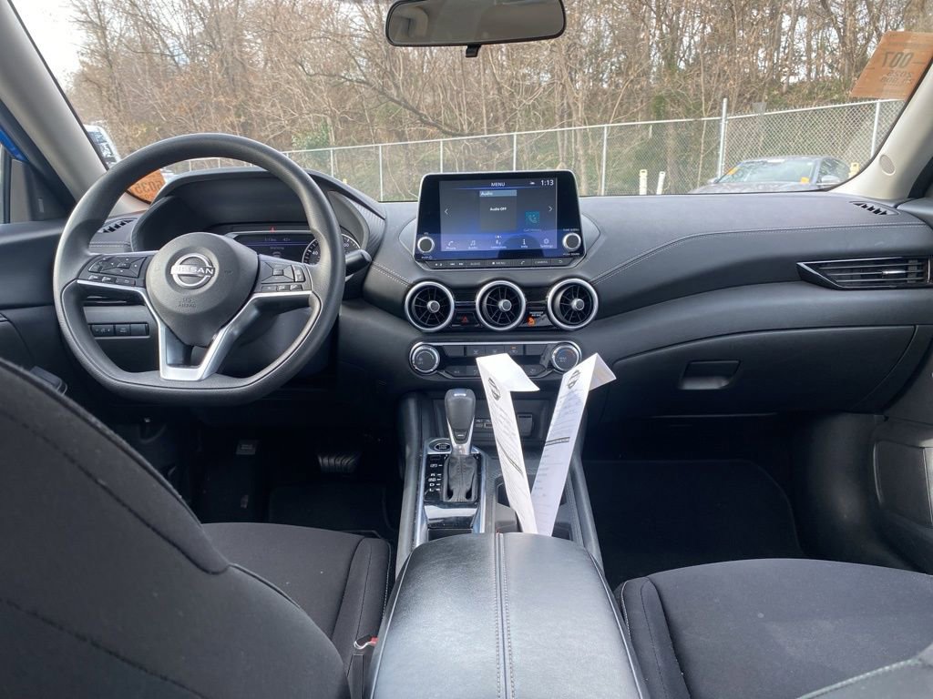 Used 2025 Nissan Sentra SV image 14