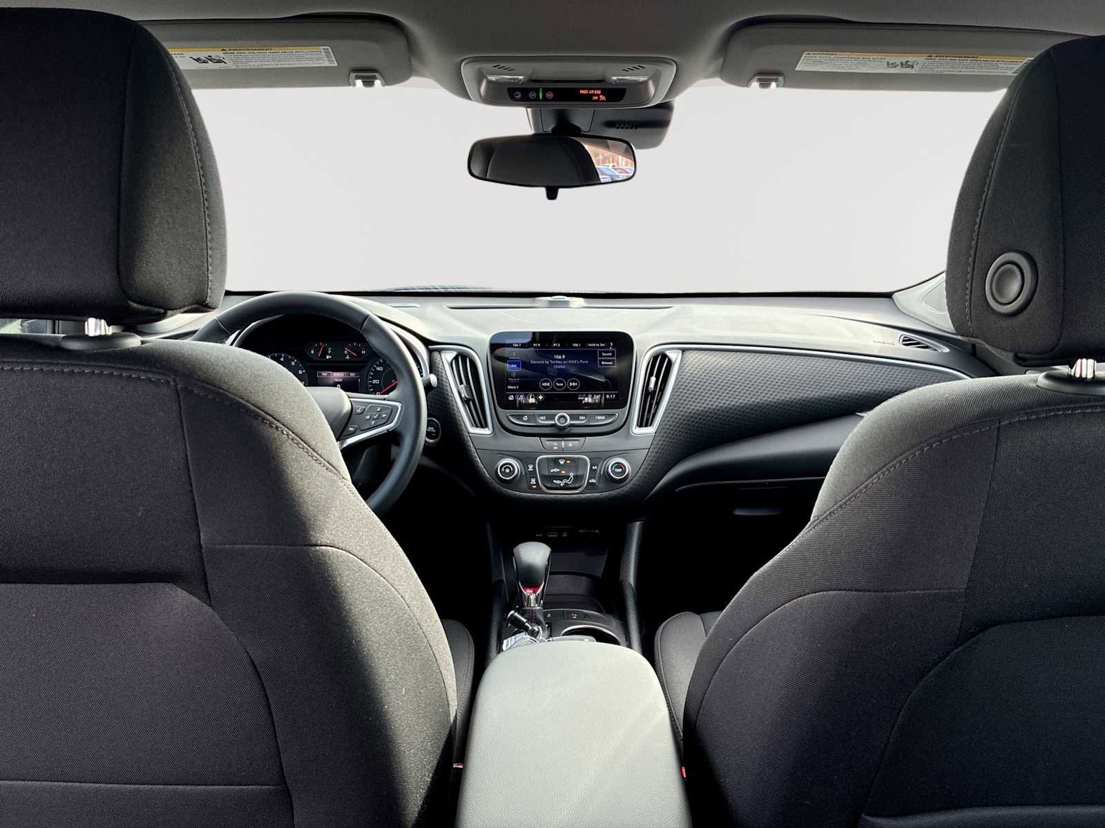 Certified 2025 Chevrolet Malibu RS w/ LPO, Floor Liner Package image 19