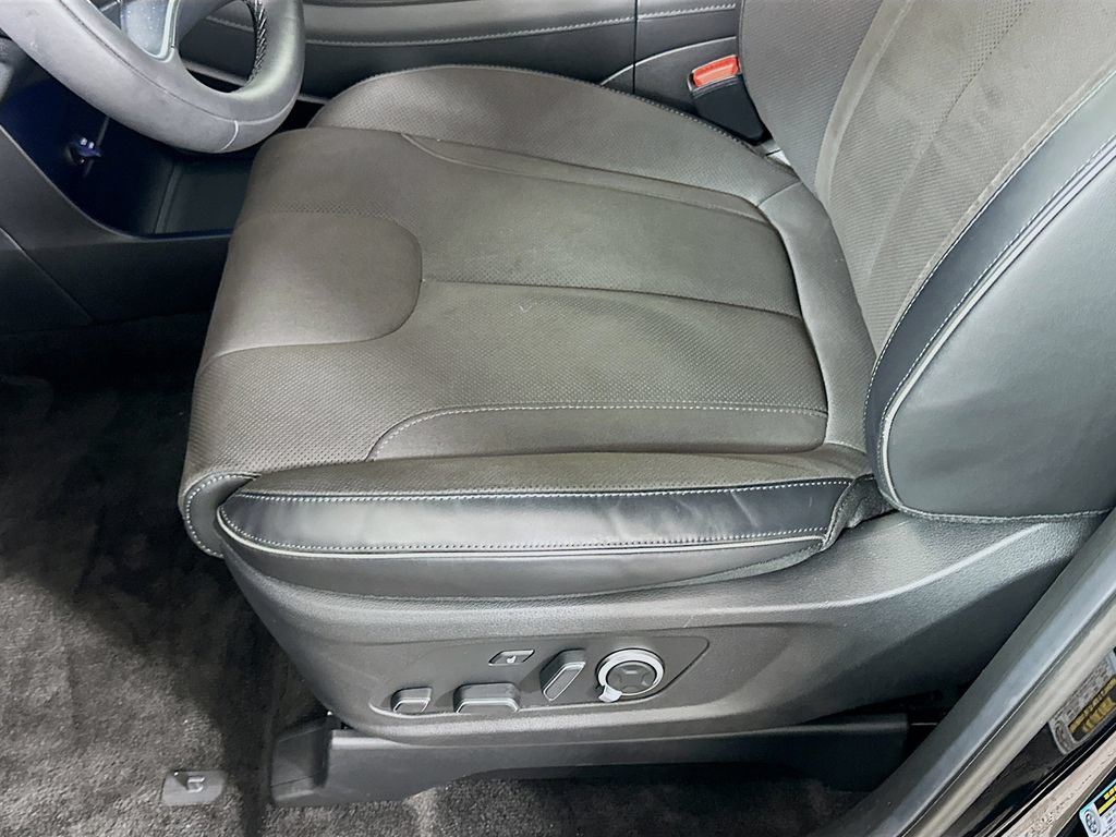 Certified 2025 Hyundai Palisade Calligraphy AWD/4WD image 20